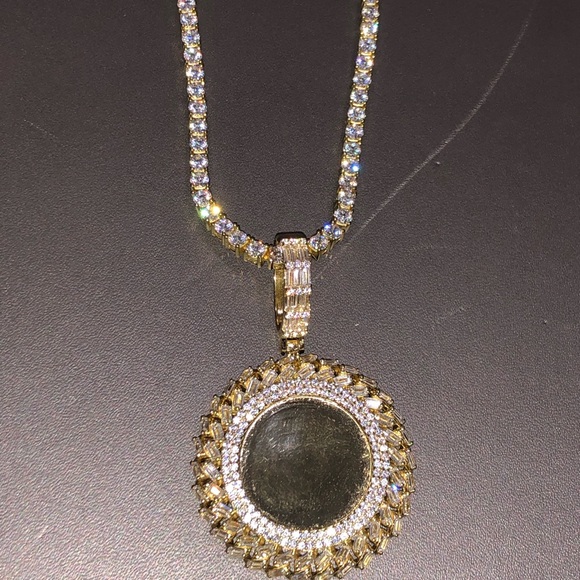 10k gold vermeil custom designed memory picture pendant Unique Look Memory Charm - Picture 5 of 6